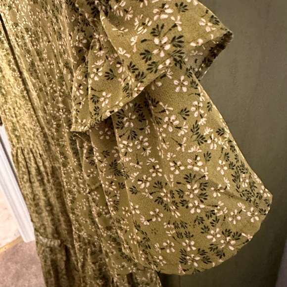 Olive floral dress - Picture 5 of 9